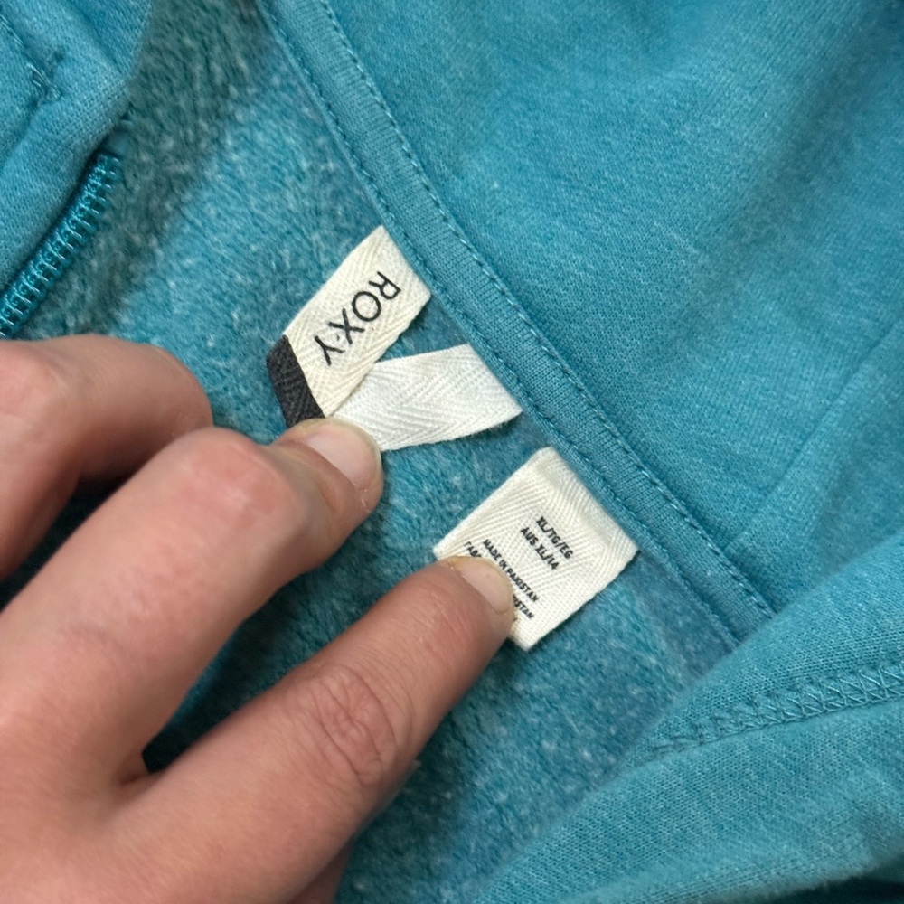 •ROXY• ZIP UP HOODIE - Picture 6 of 7